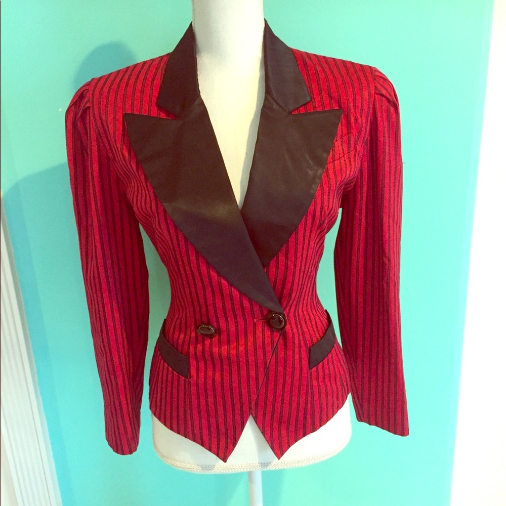Original 1980s Vintage Black&Red tuxedo jacket